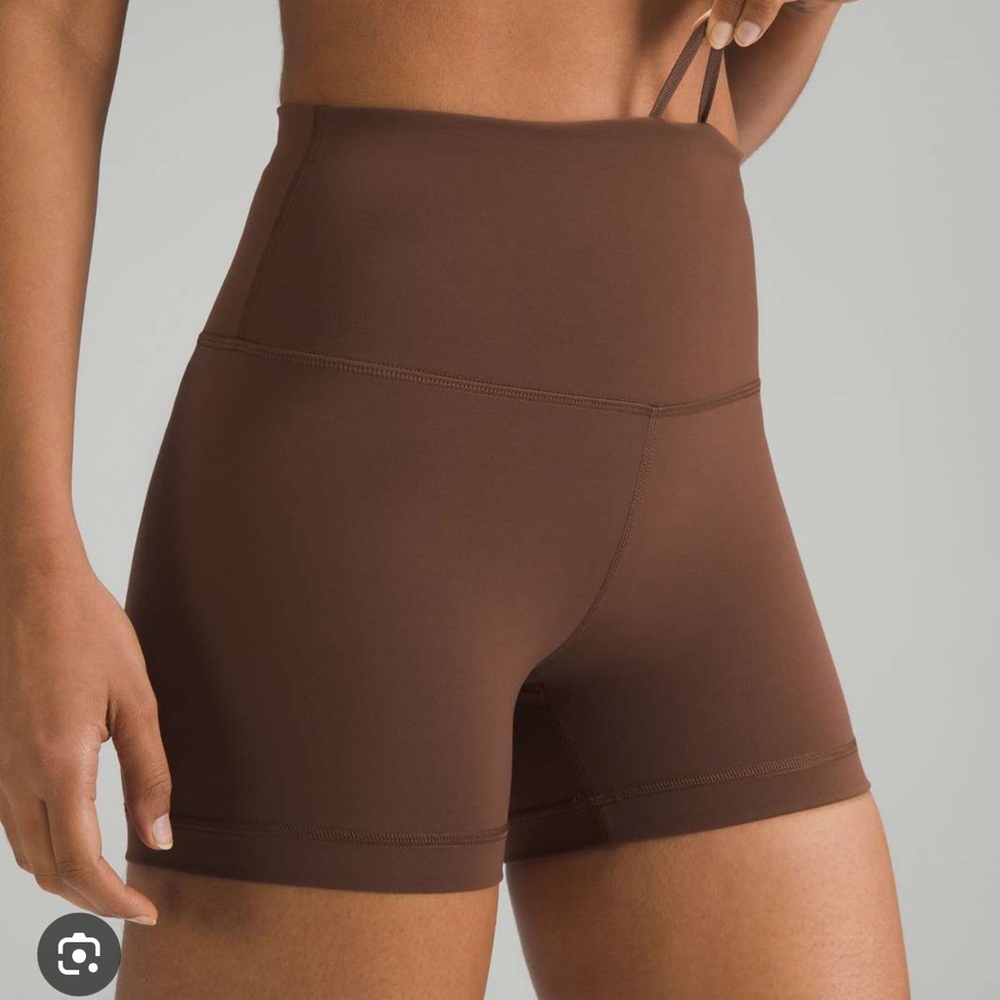 Lululemon Wunder Train high rise short 4”